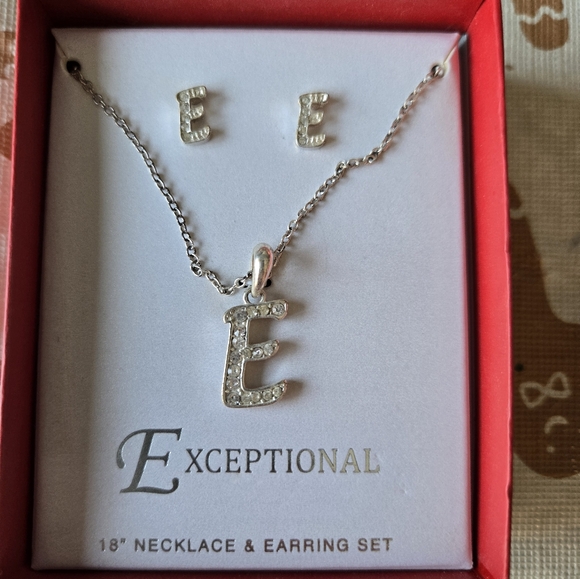 Jewelry - NWT Silver "E" 18in Necklace & Earring Set ✨️ Great for Christmas/host gift! 🎁